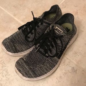 Women’s Nike Fly Knit Sneakers